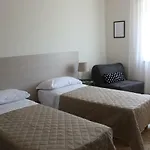 Casa Cinque In * Pompei