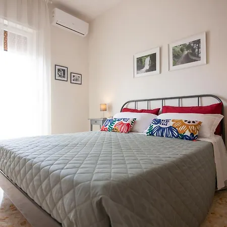 Casa Cinque In * بومبيي
