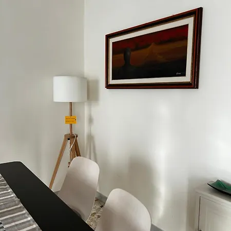 Casa Cinque In * بومبيي