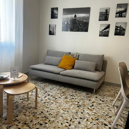 Casa Cinque In بومبيي