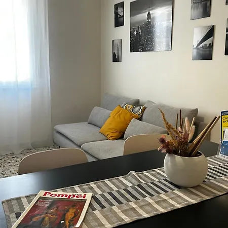 Casa Cinque In * بومبيي