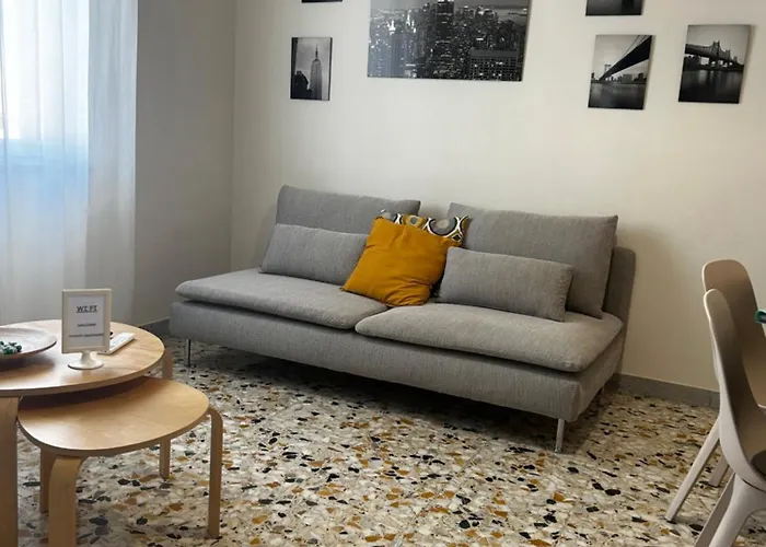 Casa Cinque In Pompéi